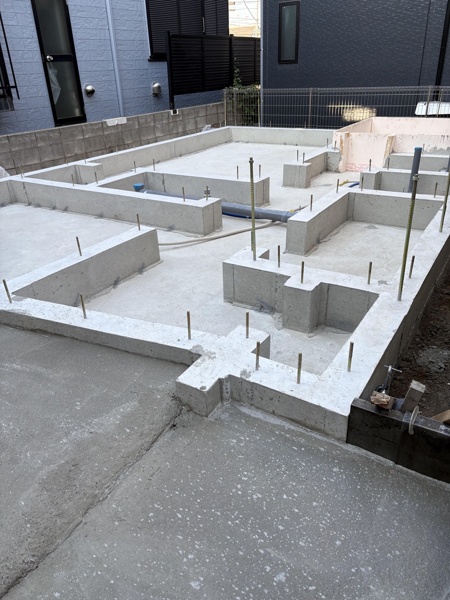 深谷様邸基礎コンクリート打設04